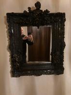 Rustieke spiegel, met beeldtenissen in kader., Ophalen