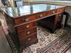 Engels bureau stijl Chesterfield, ingelegd met groen leer, Huis en Inrichting, Bureaus, Ophalen, Gebruikt, Bureau