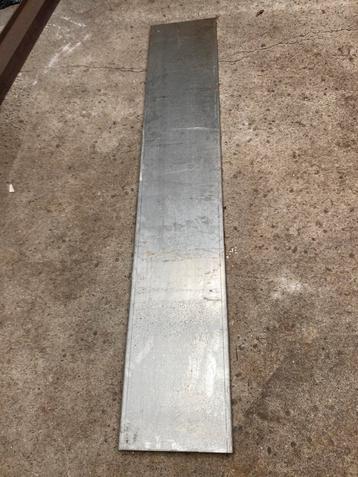 Aluminium plaat geplooid beschikbaar voor biedingen