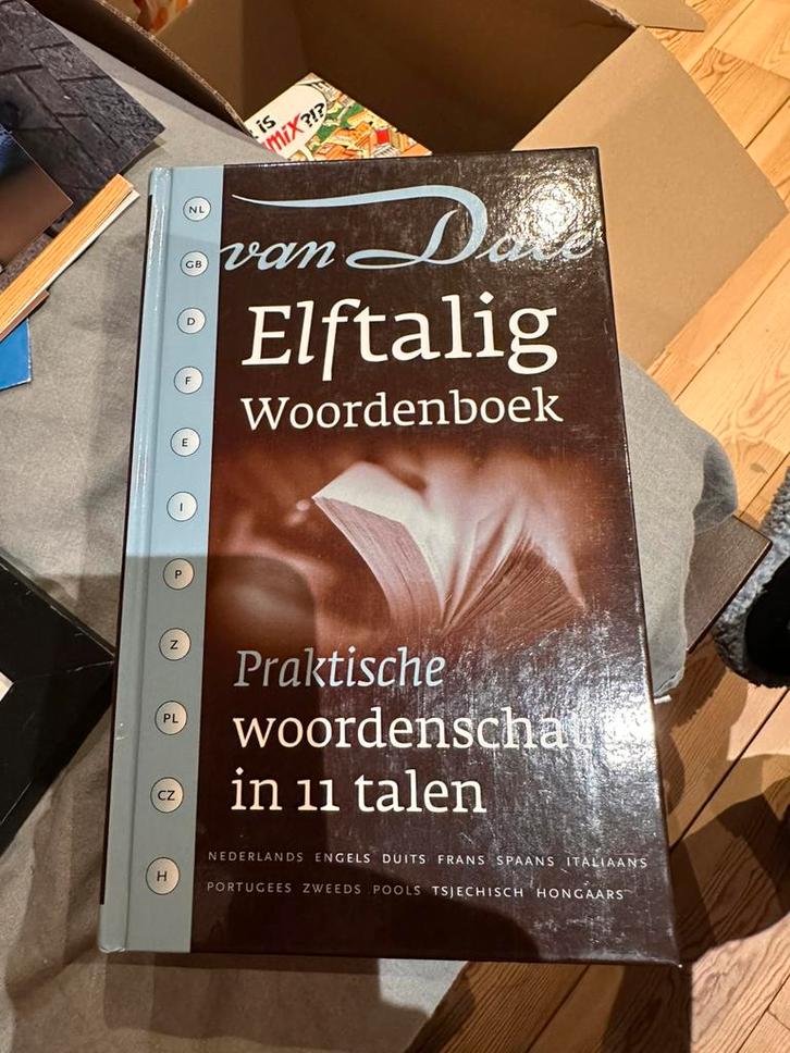 Dictionnaire linguistique Van Dale Eleven, Livres, Dictionnaires, Allemand, Van Dale, Enlèvement