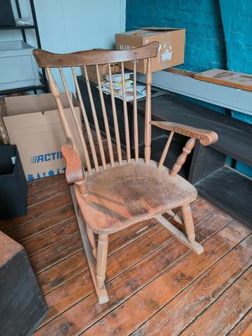 Schommelstoel beschikbaar voor biedingen