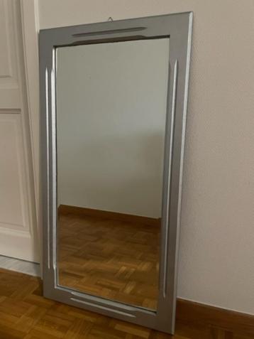 Spiegel in eiken zilverkleurige lijst 100,5x52,5cm (Zemst) beschikbaar voor biedingen