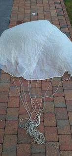 Oude parachute, Ophalen