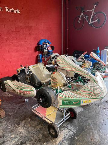 Kart 3 stuks met twee  unipo laptimer