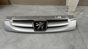 Grill Peugeot Partner 2005 beschikbaar voor biedingen