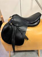 Diverse tweedehandse dressuur & spring zadels, Dieren en Toebehoren, Ophalen of Verzenden, Zo goed als nieuw, Dressuur