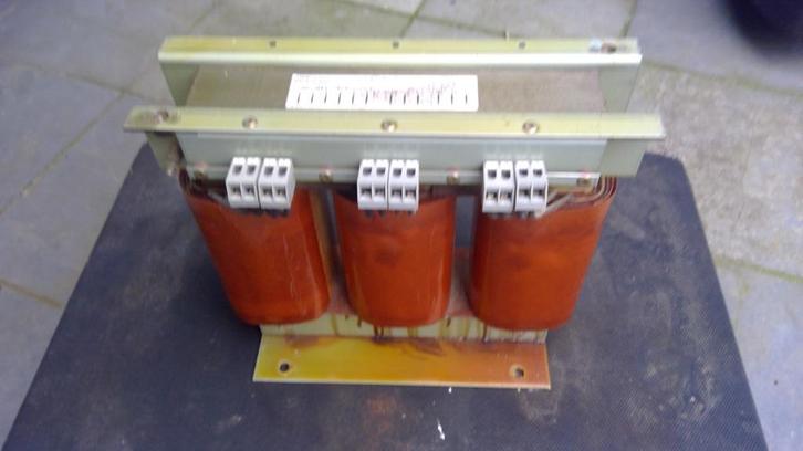 driefasige transfo 6,3KVA, Bricolage & Construction, Électricité & Câbles, Utilisé, Autres types, Enlèvement