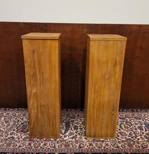 2 Grote houten zuilen zuil vaas kunstwerk standbeeld, Huis en Inrichting, Woonaccessoires | Zuilen en Pilaren, Zo goed als nieuw