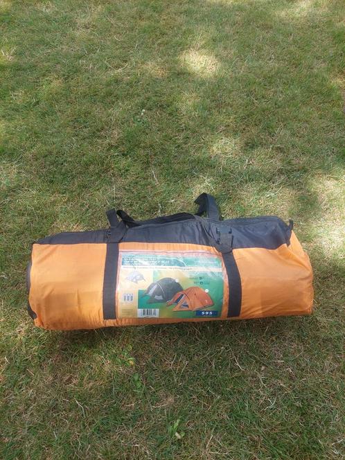 Iglo  dubbeldaktent 3 personen samen met slaapzak te koop, Caravans en Kamperen, Tenten, tot en met 3, Nieuw, Ophalen