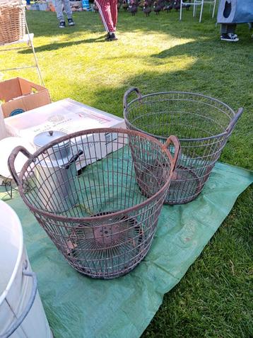 Lot 2x aardappelmand, prijs 50€ beschikbaar voor biedingen
