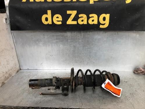 Schokdemperpoot links-voor van een Skoda Fabia, Auto-onderdelen, Ophanging en Onderstel, Skoda, Gebruikt, 3 maanden garantie, Ophalen of Verzenden