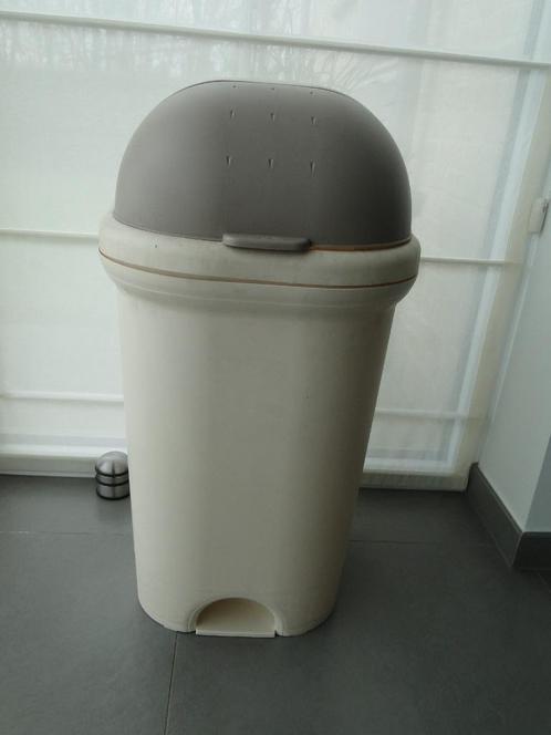 Vuilbak, Huis en Inrichting, Woonaccessoires | Prullenbakken, Gebruikt, Kunststof, 50 tot 75 cm, Ophalen