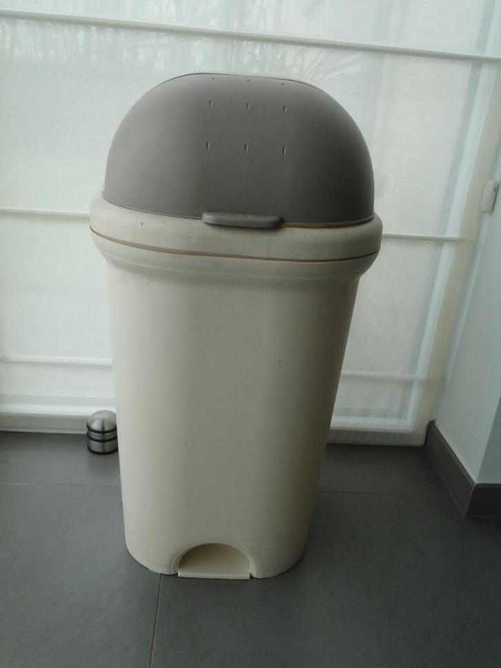 Vuilbak, Huis en Inrichting, Woonaccessoires | Prullenbakken, Gebruikt, Kunststof, 50 tot 75 cm, Ophalen