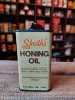 Klein Olieblikje Honing Oil USA, Enlèvement