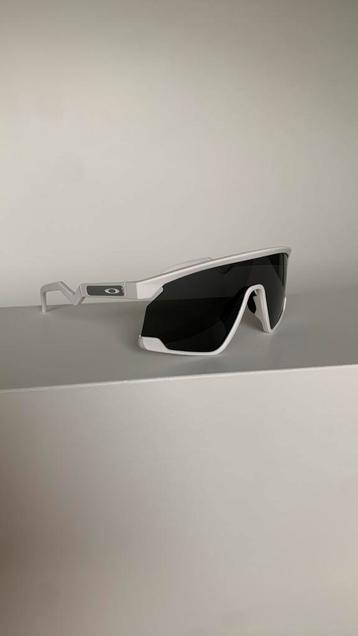 Oakley BXTR beschikbaar voor biedingen