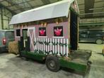 Carnavalswagen 'Feest in de varkensstal', Ophalen