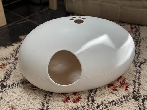 Design Kattenbak (merk: Sindesign), Dieren en Toebehoren, Kattenbakken, Gebruikt, Gesloten, Ophalen