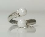 Prachtige zilveren ring parels, Nieuw, Ophalen of Verzenden, 17 tot 18, Dame