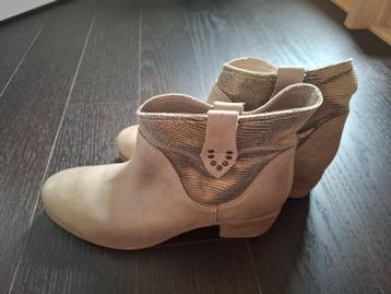Botjes met half hoge hak, Neuf, Beige, Enlèvement, Boots et Botinnes