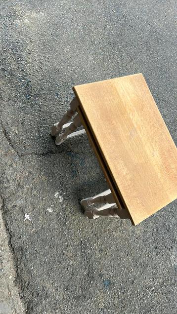 Table d’appoint, Enlèvement, Comme neuf