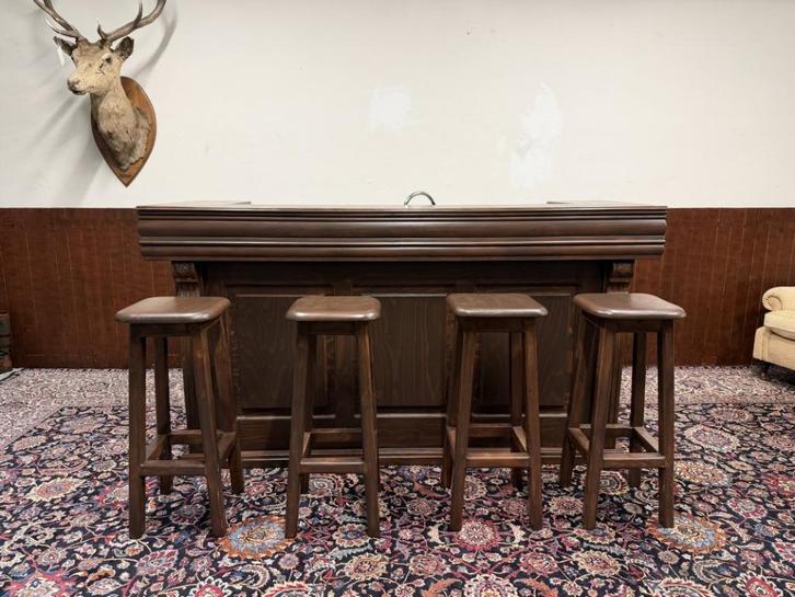 Klassiek Engelse Bar met Barkrukken, Antiek en Kunst, Antiek | Kantoor en Zakelijk, Ophalen of Verzenden