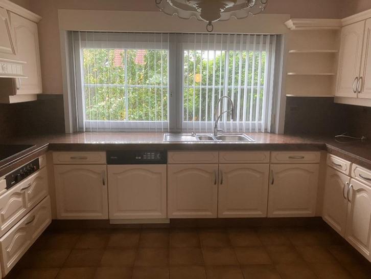 Keuken + elektrische toestellen, Maison & Meubles, Cuisine | Cuisines complètes, Utilisé, Cuisine en U, Autres couleurs, Granit ou Pierre