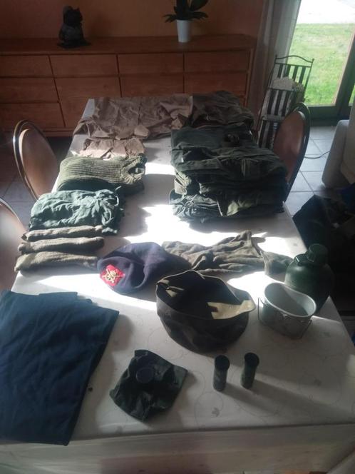 Gevulde kitbag 1992 + reserve kitbag, Collections, Objets militaires | Général, Armée de terre, Enlèvement