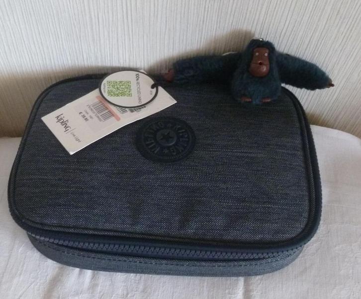 Kipling Zeer grote pennenzak 100 pennen blauw gevlekt + aap, Diversen, Schoolbenodigdheden, Zo goed als nieuw, Ophalen of Verzenden