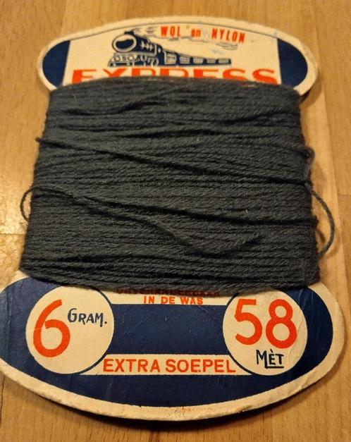 Kaartje wol en nylon uit de jaren 1950-1960, Verzamelen, Overige Verzamelen, Gebruikt, Ophalen of Verzenden