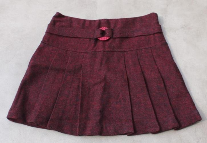 Bordeaux plooirokje – maat 110, Kinderen en Baby's, Kinderkleding | Maat 110, Zo goed als nieuw, Meisje, Jurk of Rok, Ophalen of Verzenden