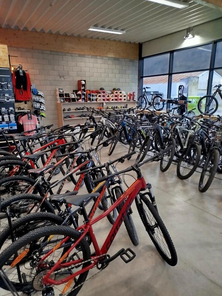 Vélo gravel route VTT électrique !!! Apd de 400€ !!!, Vélos & Vélomoteurs, Vélos | Hommes | Vélos de sport & Vélo de randonnée