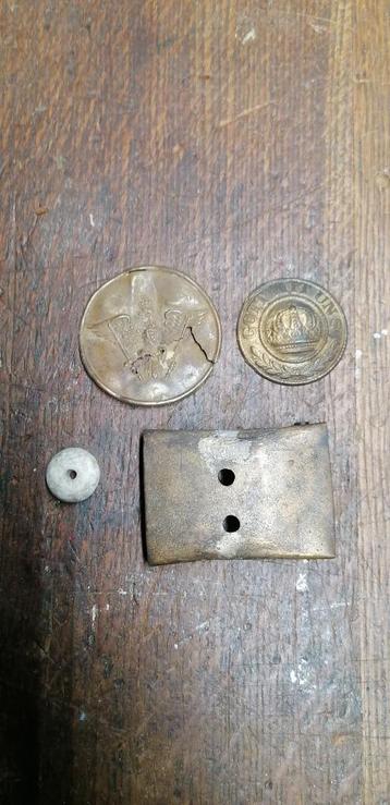 Lot militaire landser Allemand WW1 clairon boucle ceinturon  disponible aux enchères