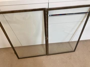 vitrine kast deuren koper  beschikbaar voor biedingen