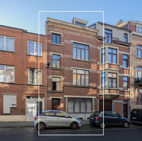 Huis à vendre à Forest, 8 chambres, Immo, Huizen en Appartementen te koop, Vrijstaande woning, E