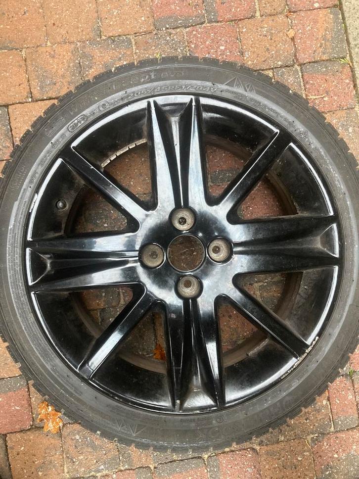 Hankook hiver 205/45 RF17 84V, Auto-onderdelen, Banden en Velgen, Banden en Velgen, Winterbanden, 17 inch, 205 mm, Personenwagen