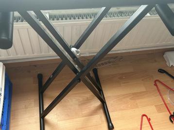 Piano staander RTX RX40 beschikbaar voor biedingen