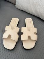H sandalen, Kleding | Dames, Schoenen, Beige, Zo goed als nieuw, Hermes, Ophalen