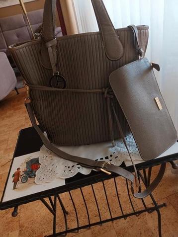 Nieuwe handtas "GIORGIO ARMANI" l beschikbaar voor biedingen