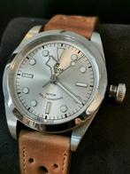 Tudor Black Bay 36 (smiley-wijzerplaat), Handtassen en Accessoires, Leer, Staal, Polshorloge, Zo goed als nieuw