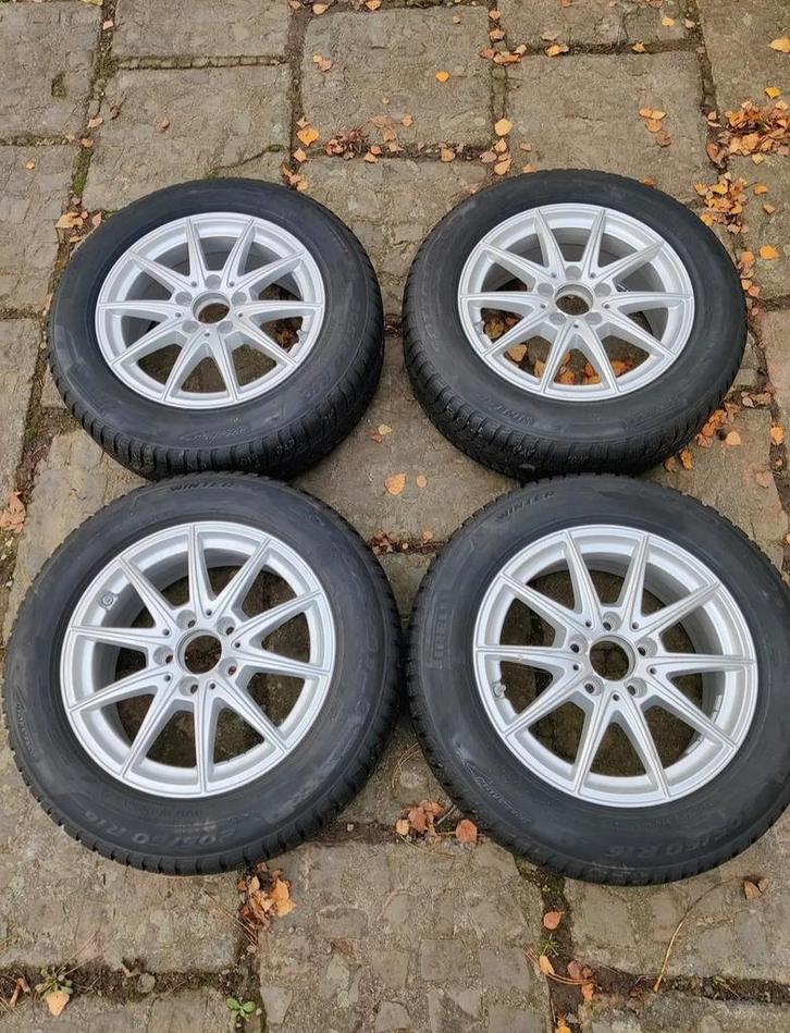 Jantes et pneus hiver Mercedes Benz, Autos : Pièces & Accessoires, Pneus & Jantes, Pneu(s), Pneus hiver