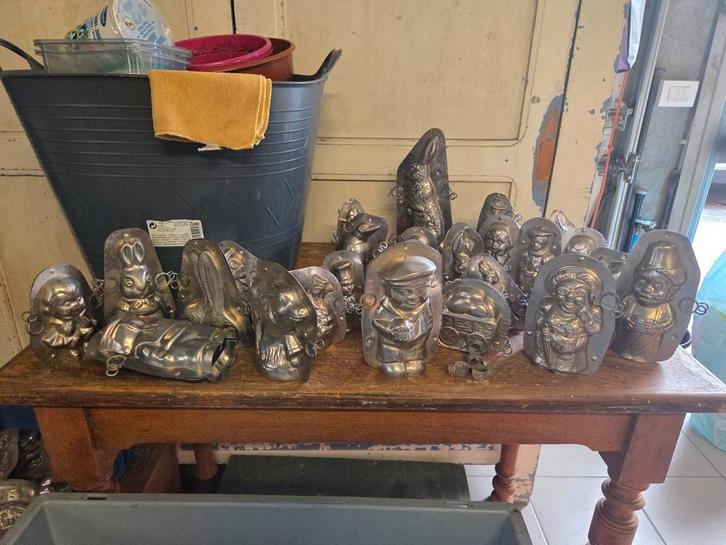 Grote hoeveelheid chocolademallen allemaal in goede staat, Verzamelen, Overige Verzamelen, Ophalen of Verzenden