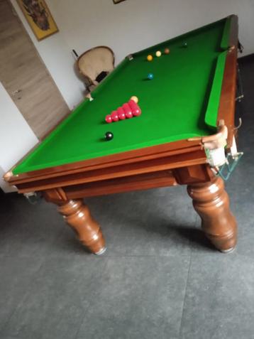 Snooker de 8 pieds en bois massif - disponible aux enchères