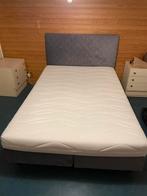 Lit 140x200 + matelas, Comme neuf