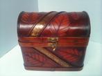 Presentatie houten koffer met bladmotief + koperelementen-GR, Ophalen, Nieuw, Kraamcadeau