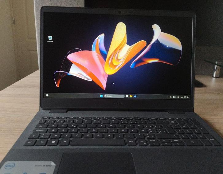 Nette  Dell Laptop – Intel i5 8GB RAM, SSD, Windows 11, Computers en Software, Windows Laptops, Zo goed als nieuw, 15 inch, SSD