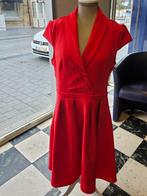 Rood kleedje Heartmind maat 40, Kleding | Dames, Jurken, Maat 38/40 (M), Nieuw, Ophalen of Verzenden, Boven de knie