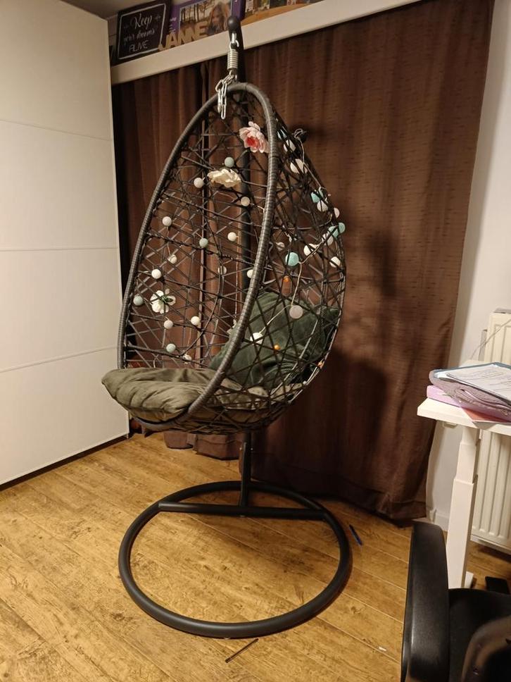 Eistoel met extra hangstoel zeer stevig, Huis en Inrichting, Fauteuils, Zo goed als nieuw, Kunststof, 75 tot 100 cm, 75 tot 100 cm