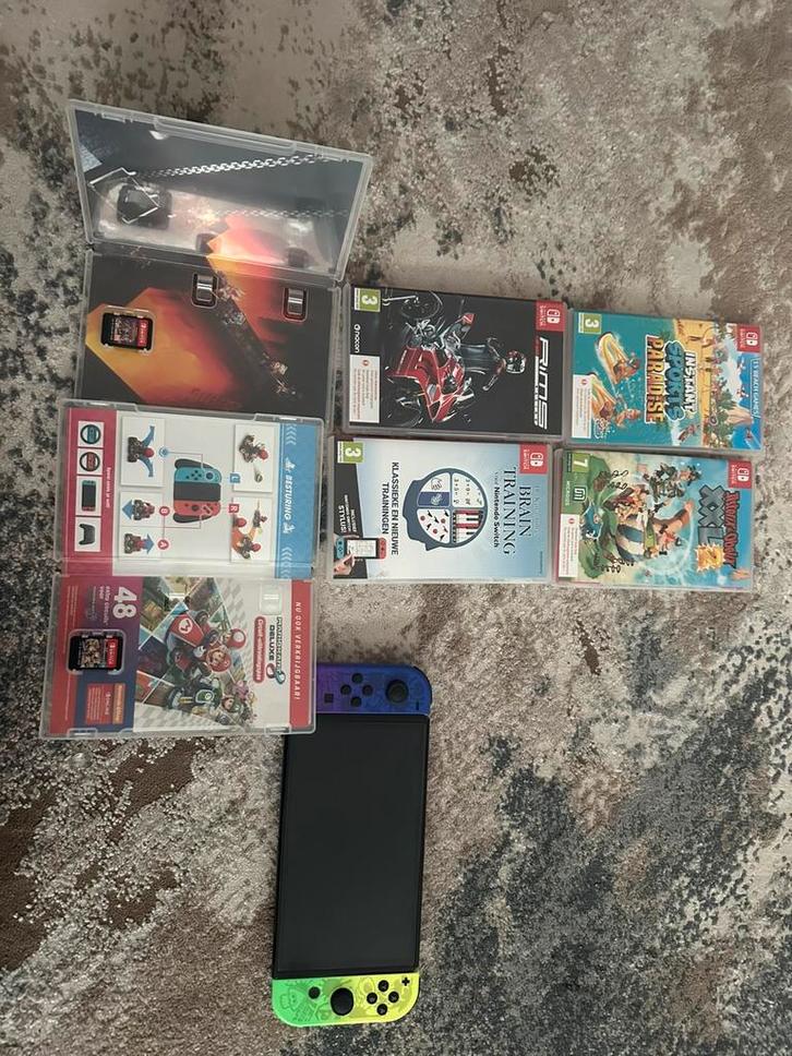 Nintendo switch OLED Model Splatoon 3 edition, Consoles de jeu & Jeux vidéo, Jeux | Nintendo NES, Comme neuf, Enlèvement