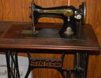 oude Singer naaimachine met houten cover, Antiek en Kunst, Antiek | Naaimachines, Ophalen