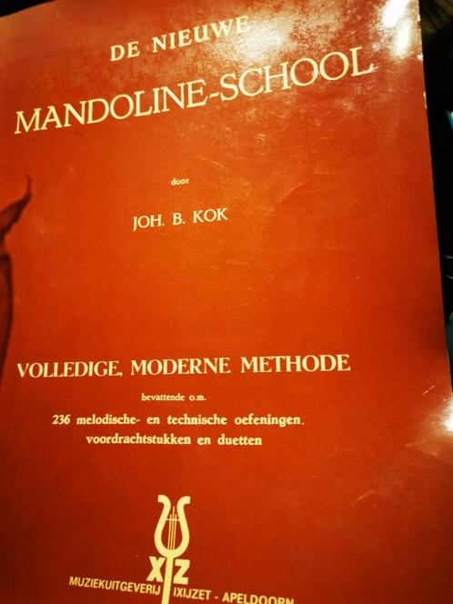 Mandoline school - volledige moderne méthode,, Muziek en Instrumenten, Bladmuziek, Zo goed als nieuw, Les of Cursus, Banjo of Mandoline